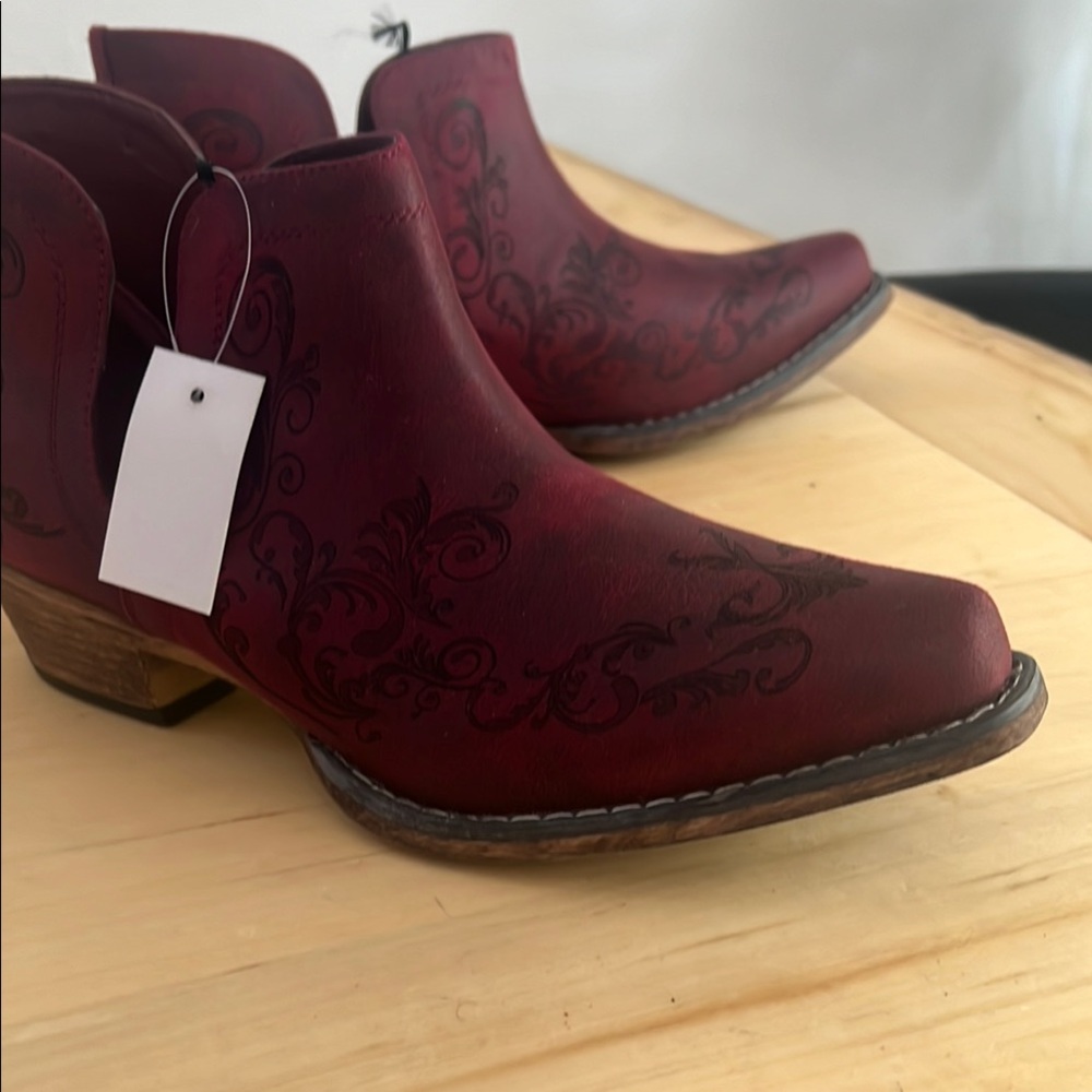 Ropper Red Ankle Boots with Western Design and Low Stacked Heel